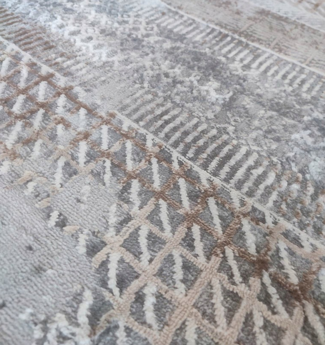 Plyšový koberec MONACO 14 béžovo šedý 133x190 cm