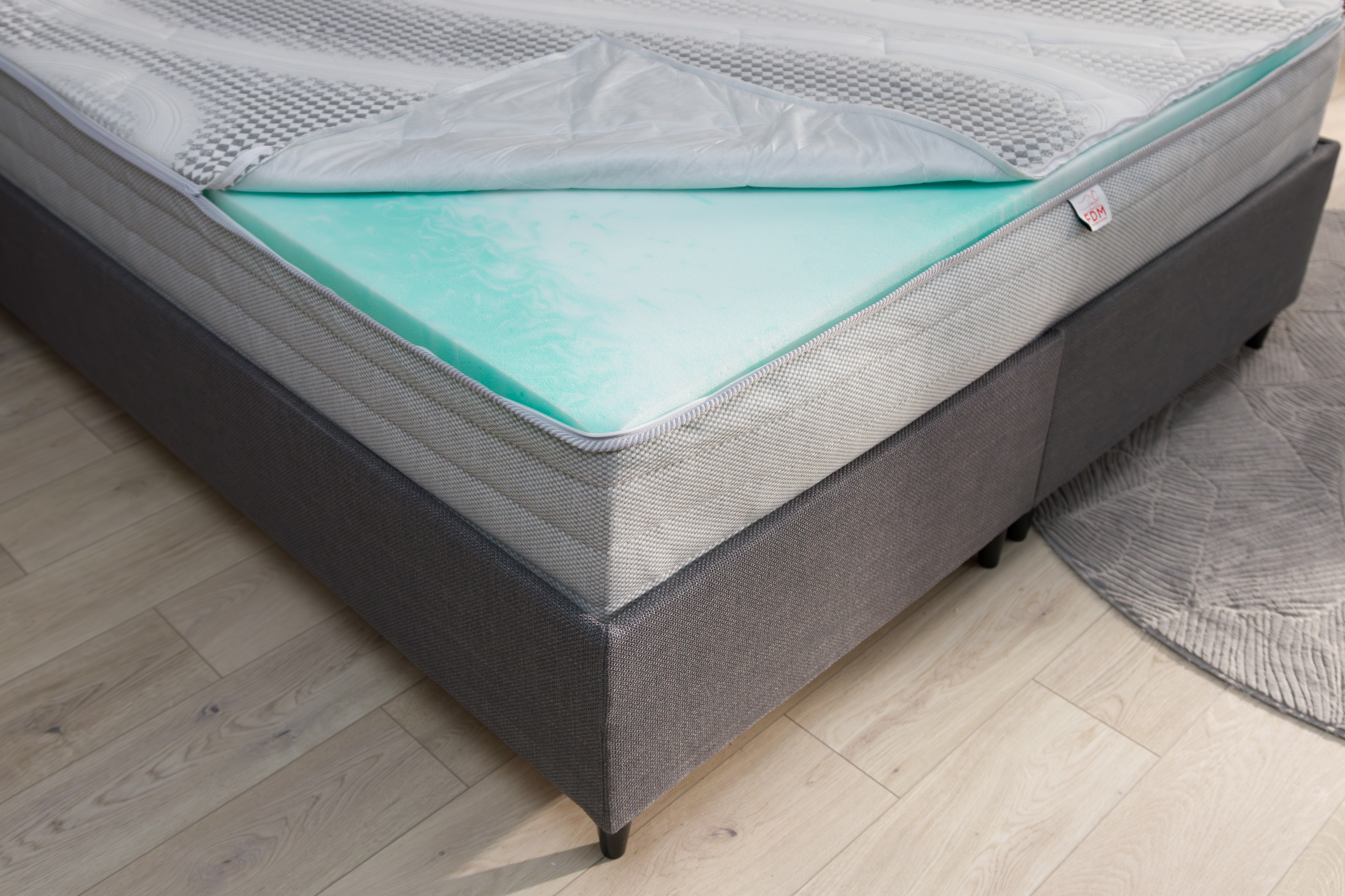 Pěnová matrace ARCTIC ELITE 200x200 cm 28 cm