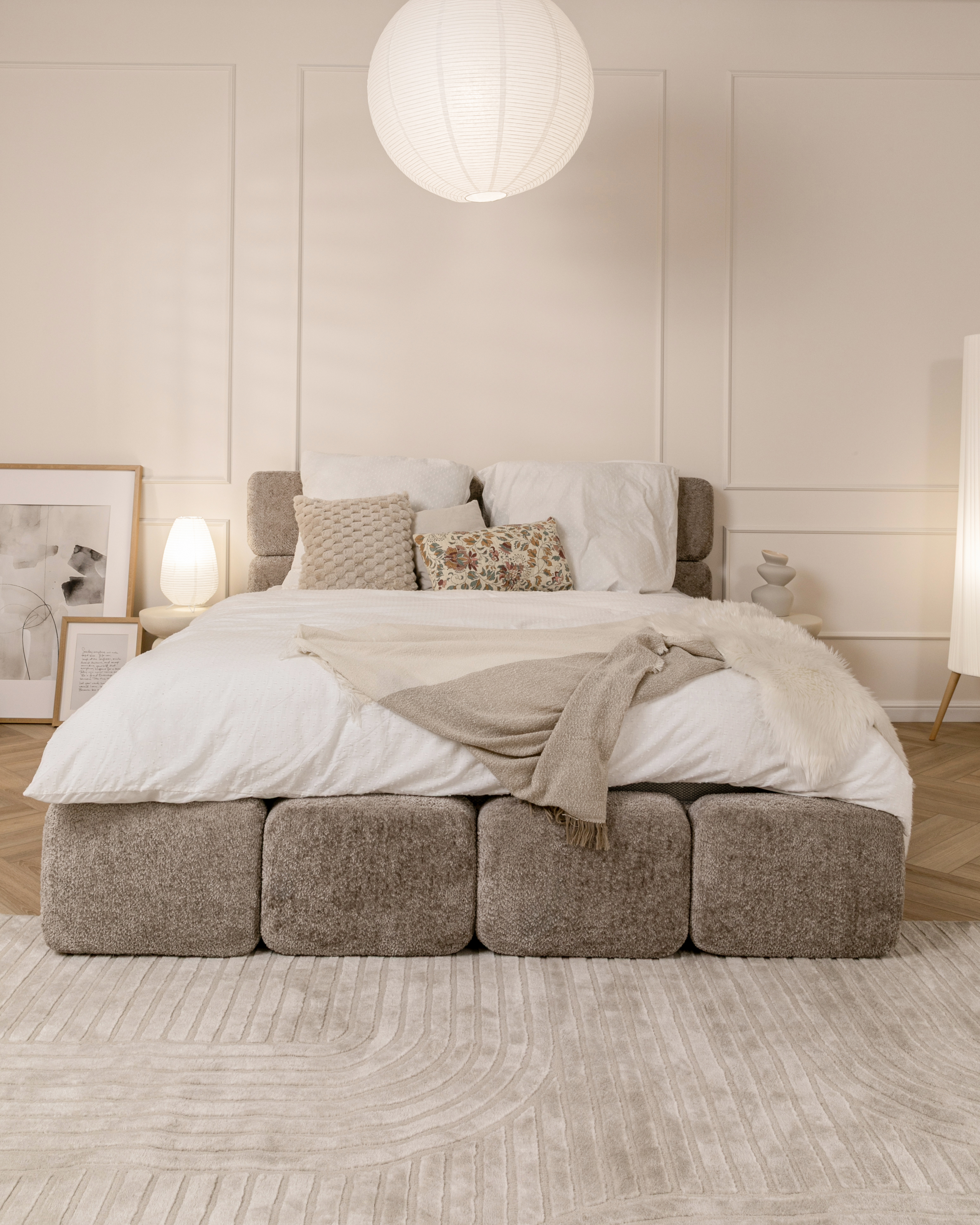 Čalouněná postel DELICATO 180x200 cm Béžová Cleo s úložným prostorem kovový rošt