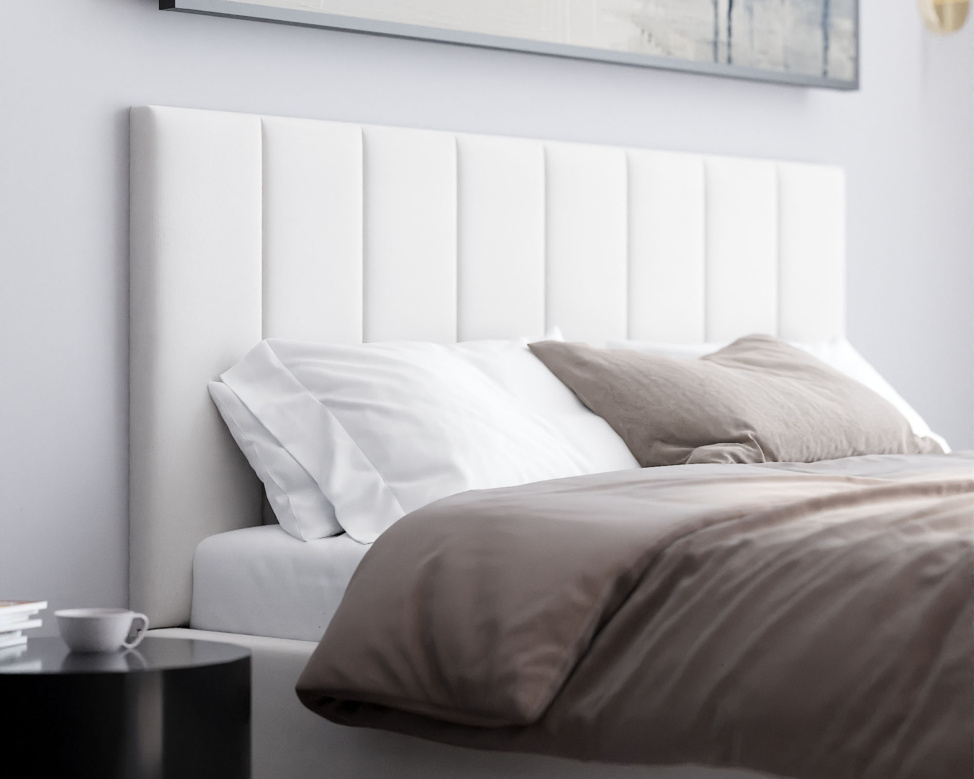 Čalouněná postel JUSTIN 160x200 Bílá Trinity s úložným prostorem kovový rošt